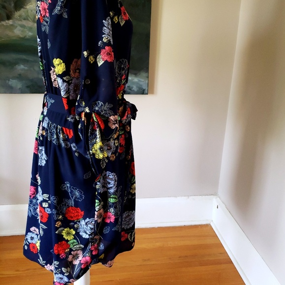 Beautiful flower print dress with pockets - Picture 5 of 6